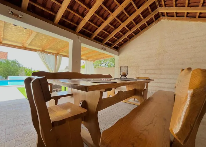 Stone & Sun Retreat With Private Pool * Rupalj