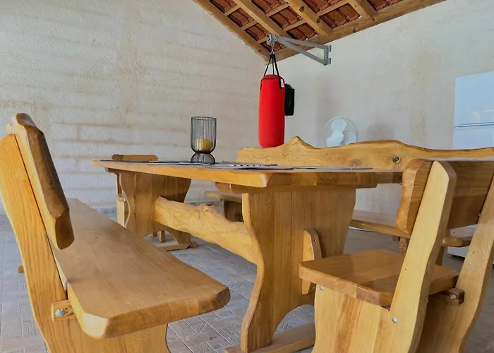 Дом отдыха Stone & Sun Retreat With Private Pool Rupalj