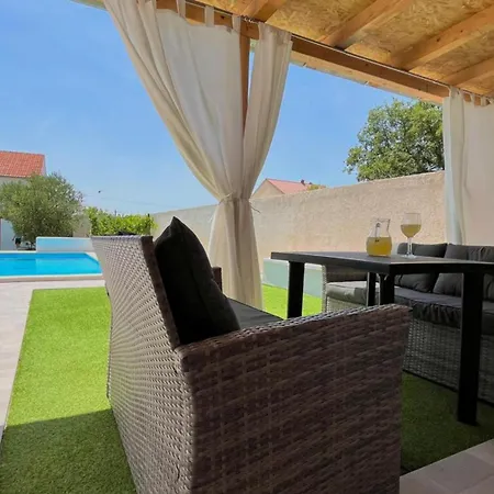 度假居 Stone & Sun Retreat With Private Pool