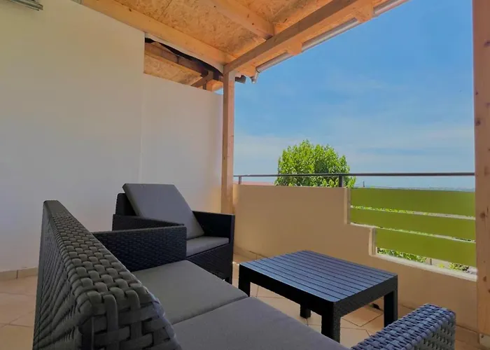 Stone & Sun Retreat With Private Pool * Rupalj